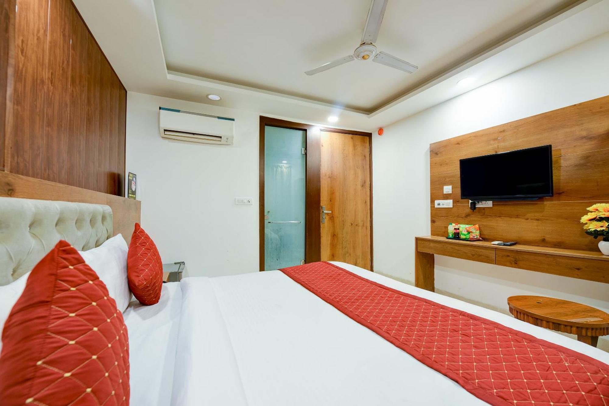 Hotel Grand Qubic Near Delhi Airport New Delhi Extérieur photo