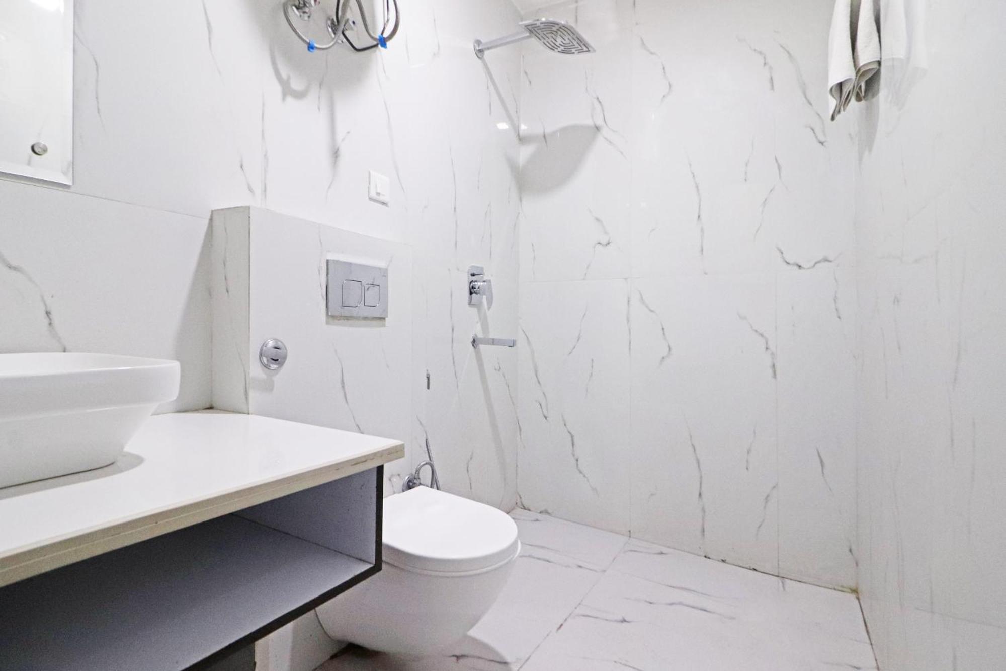 Hotel Grand Qubic Near Delhi Airport New Delhi Extérieur photo