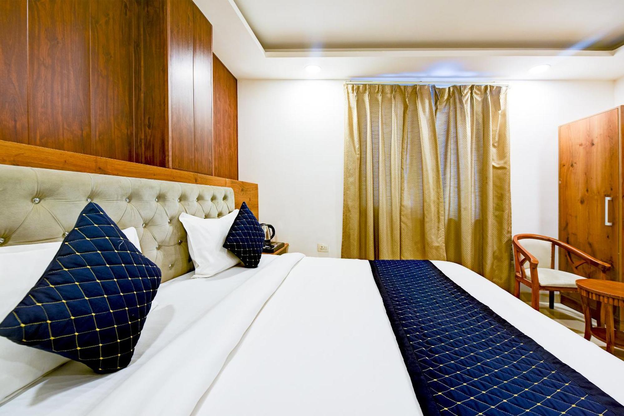 Hotel Grand Qubic Near Delhi Airport New Delhi Extérieur photo
