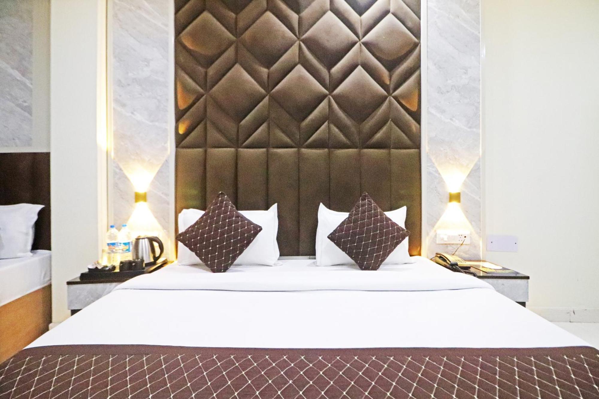 Hotel Grand Qubic Near Delhi Airport New Delhi Extérieur photo